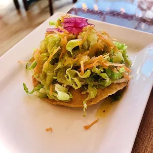 Yari&apos;s Sweet and Tangy Tostada