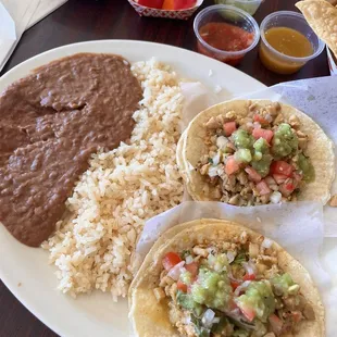 2 chicken taco plate