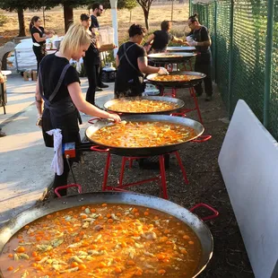 Paellas for hundreds of guests
