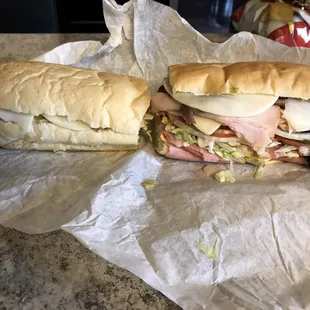 The 6 inch Dagwood vs a regular 6 inch.