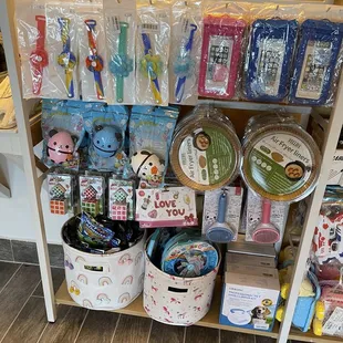 9/2022 inside items for sale