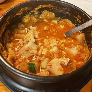 Tofu seafood soup