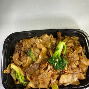 Pad see ew beef