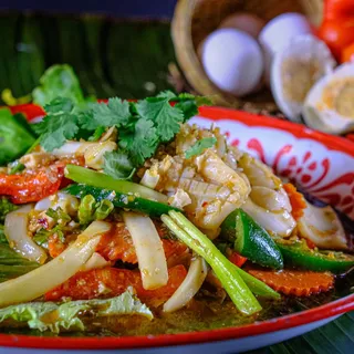 Stir-Fried Squid With Salt Egg Yolk