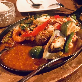 Spicy Sizzling Seafood