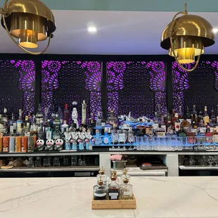 Enjoy Saar's cheerful drinks at our happy hour everyday from 4PM to 6:30PM