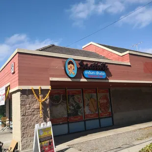 the outside of a restaurant