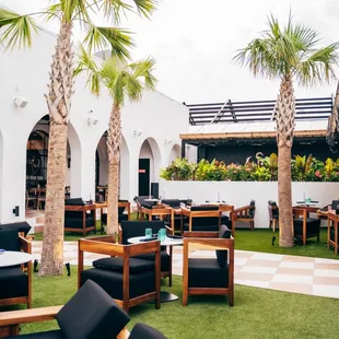 Exterior: Patio Seating