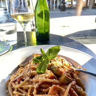 Linguini with shrimp