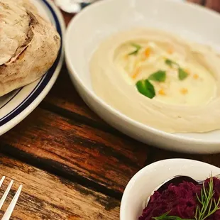 Roasted beats &amp; Humus