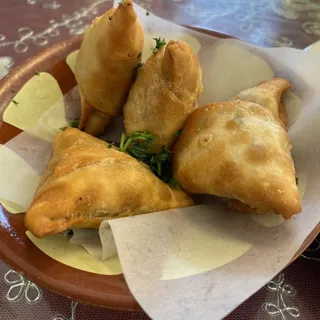 Sambousa with Meat