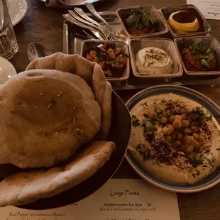 Hummus, pita and salatim