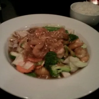 Shrimp in Peanut Sauce