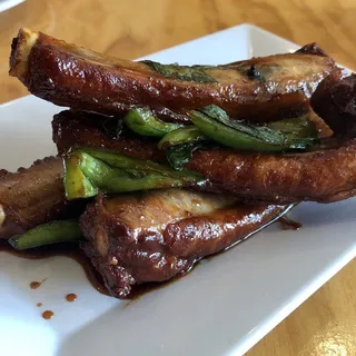 F9. Basil Crispy Ribs (4)