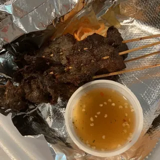 F10. Chicken Eggrolls (5)