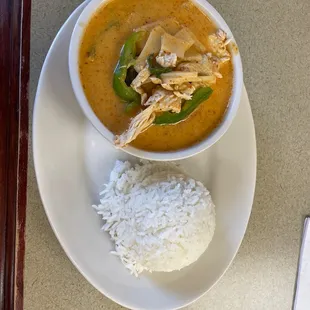 Red curry with chicken