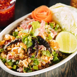 10. Crispy Rice Wrap (Nam Khao)