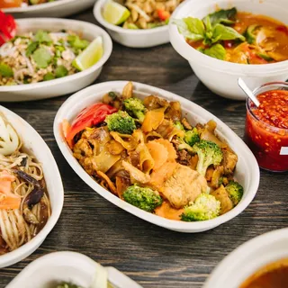 13. Sweet Soy Sauce Noodles (Pad See Ew)