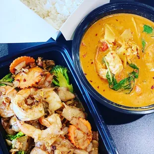 #17. Red Curry (Gang Ped) &amp; 11. Pad See Ew (Sweet Soy Sauce Noodles)