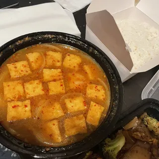 24. Lemongrass Soup (Tom Yum)