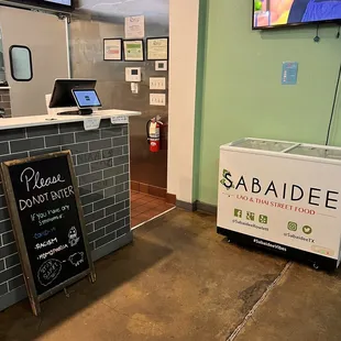 The lovely sign which draws no attention to their delicious food and instead creates an atmosphere of negativity. Bleh