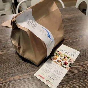 Very organized kitchen. Sturdy takeout packing, and you won't get wrong order.