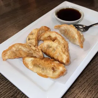 Veggie Pot Stickers (6)