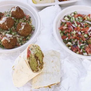 Falafel laffal, Falafel tabbouli salad, hummus