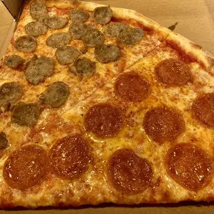 #3 Lunch Special. 2x slices + 1 extra topping and fountain soda. $10.