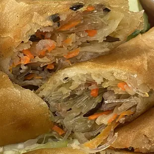 Close up of the spring rolls