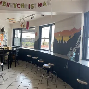 sushi and sashimi, interior