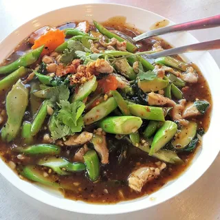 (Rad Na) Chow Fun Noodle with Gravy