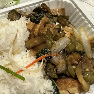 Stir-Fried Eggplant (Pad Makeua) - Choice of Rice Included