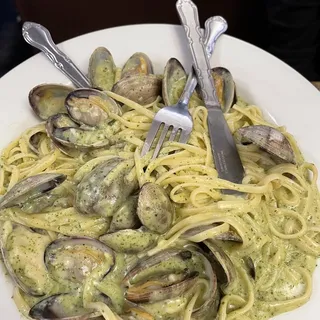 Clams And Linguini