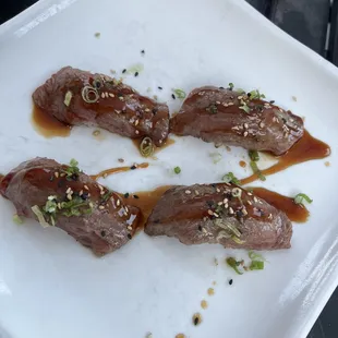 Wagyu Beef - Nigiri (2 Pieces)