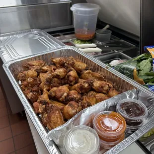 bbq chicken, chicken wings and fried chicken, food, chicken, chicken wings, fried chicken wings, poultry, fried chicken, bbq wings