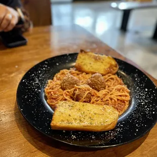 Spaghetti and meatballs