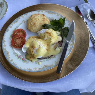 Gluten free eggs Benedict