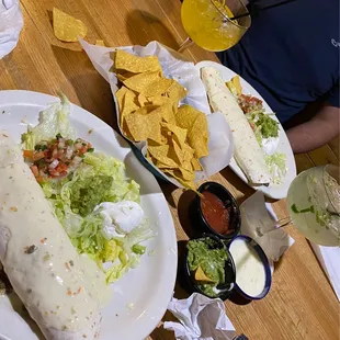 Steak toro burritos, salsa, cheese dip, guacamole &amp; chips, mango and jalapeño margarita