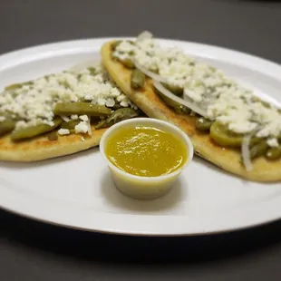 Tlacoyos
