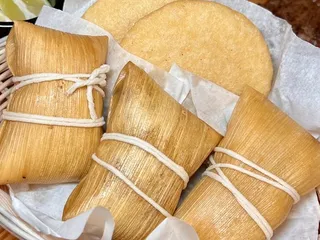 La Punta Bar & Grill