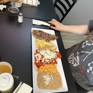 Los chilaquiles Chilangos!