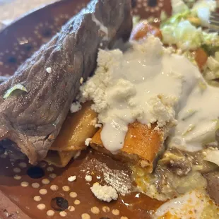 Enchiladas de Queso con carne Cecina