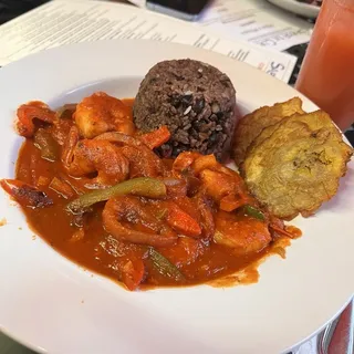 Camarones Enchilados (Cuban Style Sautéed Shrimp)