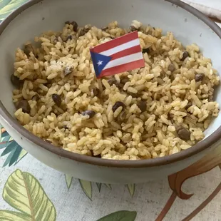 Yellow rice with lentils