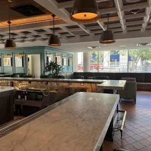 sushi and sashimi, interior