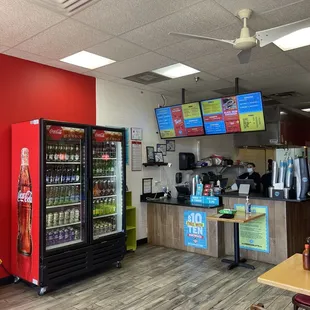 Inside | IG @Kurlykonnoisseur