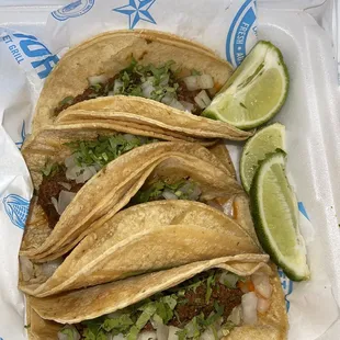 Ground beef Autenticos Taco | IG @Kurlykonnoisseur