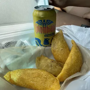 Empanadas and a Colombiana