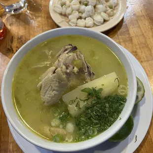 Caldo de gallina